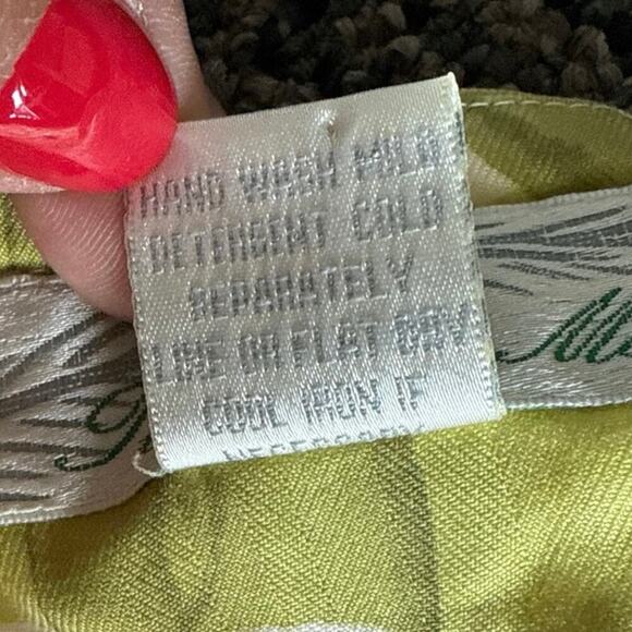 Vintage‎ Pineapple Moon 100% Silk Crop Top Sz Medium Hawaiian Sleeveless Floral - Picture 4 of 6